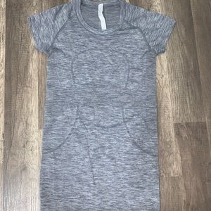 Lululemon Swiftly Tech short sleeve